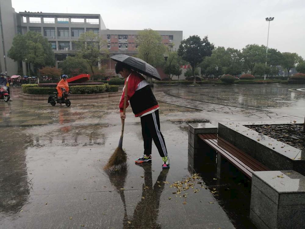 d1c1a5ee346d4df7a986feb6c93c7ce5.jpg d1c1a5ee346d4df7a986feb6c93c7ce5.jpg