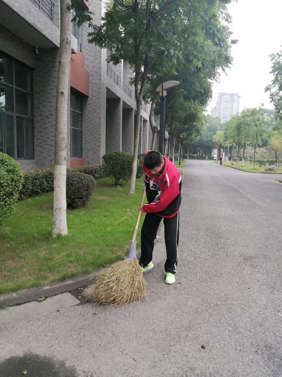 e2b54047c7f1419481af5886de5cbc9f.jpg e2b54047c7f1419481af5886de5cbc9f.jpg