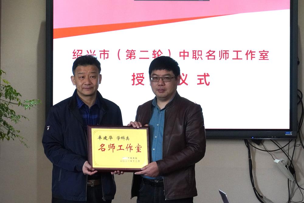 377f5a80bb184f649bd15ee23f9d1939.jpg 377f5a80bb184f649bd15ee23f9d1939.jpg