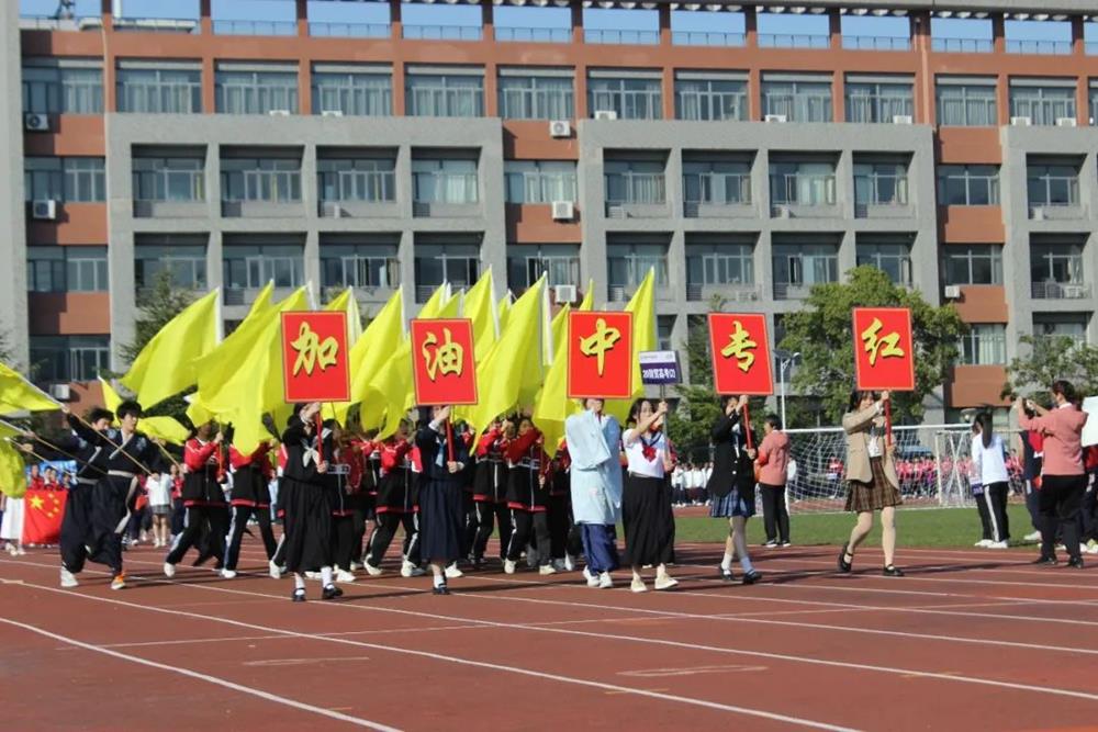 4c2ad270ca2b4192bd2865ff179cab12.jpg 4c2ad270ca2b4192bd2865ff179cab12.jpg