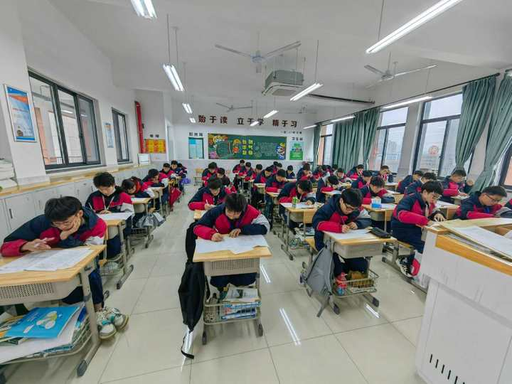 823577342f894b78ba42dc51b0269e52.png 823577342f894b78ba42dc51b0269e52.png