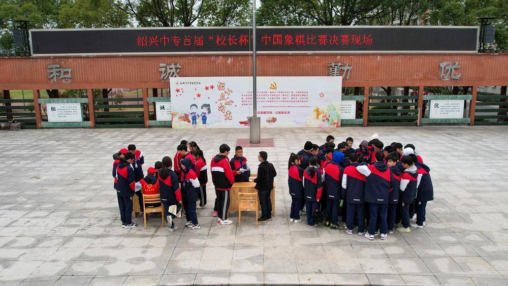 9b7c1a4e274c41d5855f076becaba5d4.jpg 9b7c1a4e274c41d5855f076becaba5d4.jpg