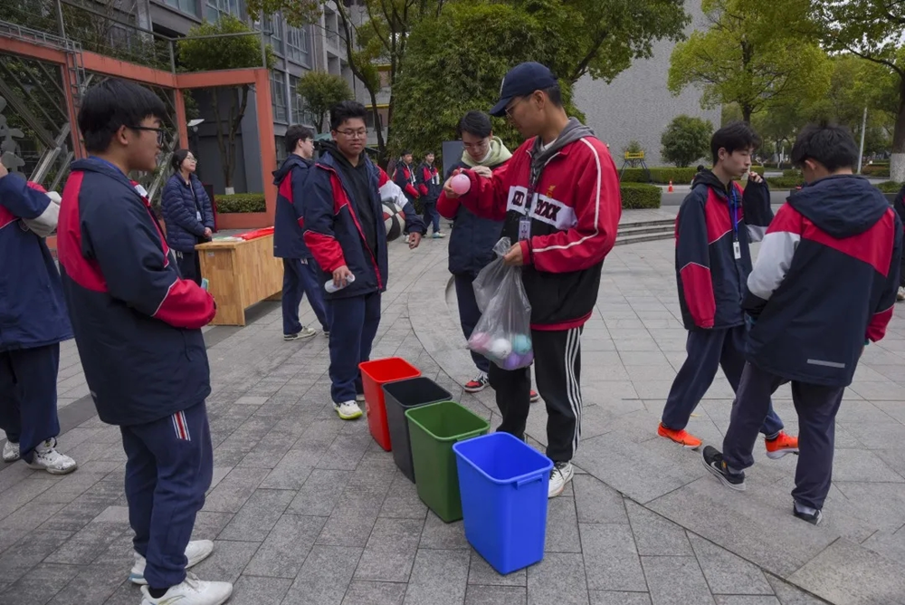 1f26a06dc3414e6babb7f52cbdce8823.png 1f26a06dc3414e6babb7f52cbdce8823.png