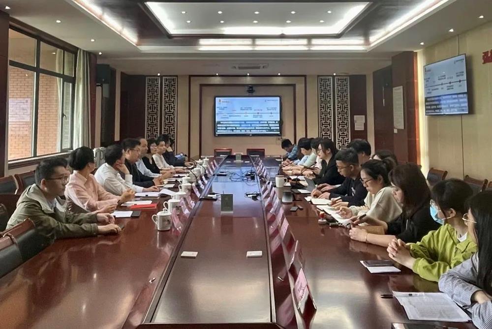 0b7976903b44407f9a52c9b49d1b8bba.jpg 0b7976903b44407f9a52c9b49d1b8bba.jpg