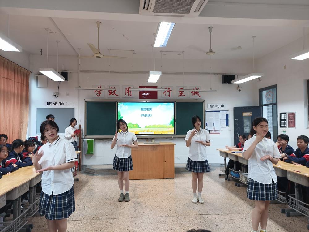 36a8c1fd0df74b3eb37c0ec763321636.jpg 36a8c1fd0df74b3eb37c0ec763321636.jpg