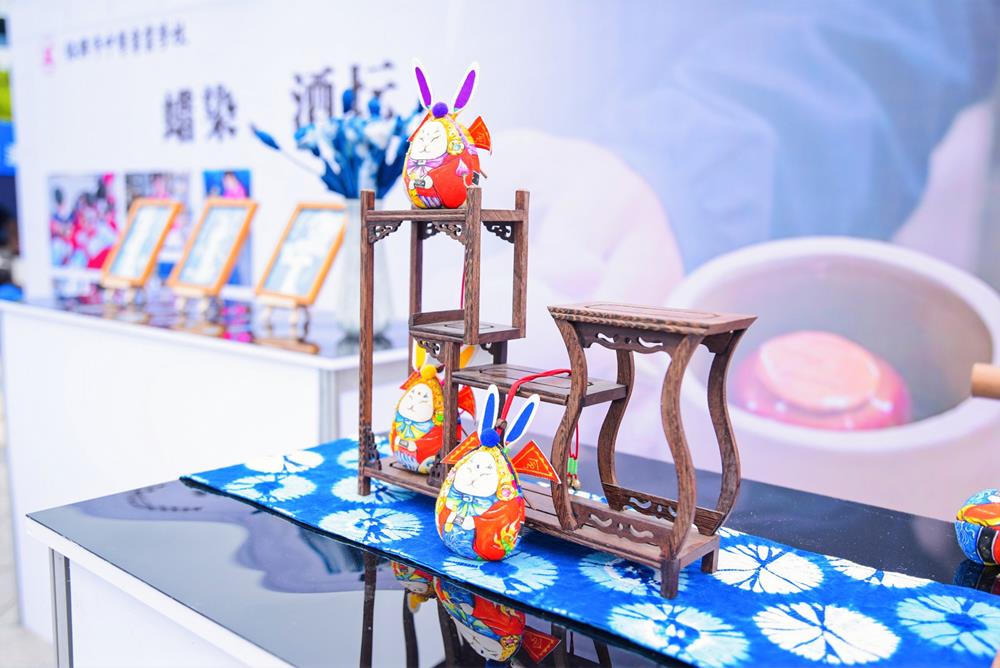 63f839dd92fc45648e9f4b5de283b1ba.jpg 63f839dd92fc45648e9f4b5de283b1ba.jpg