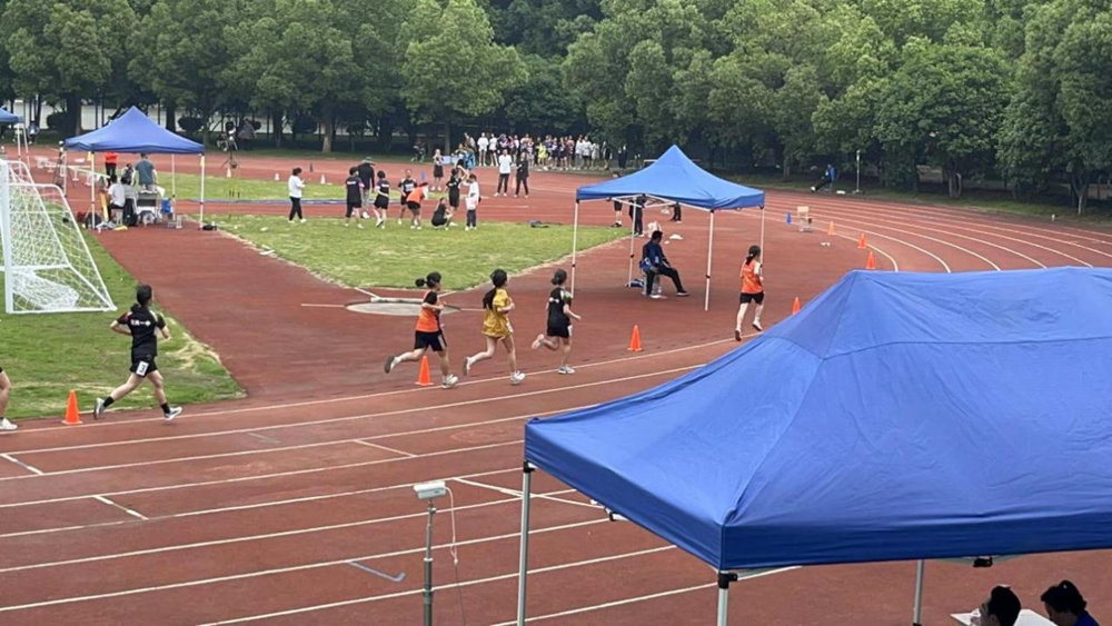 6415f1372822427185d3c04fc888e353.png 6415f1372822427185d3c04fc888e353.png