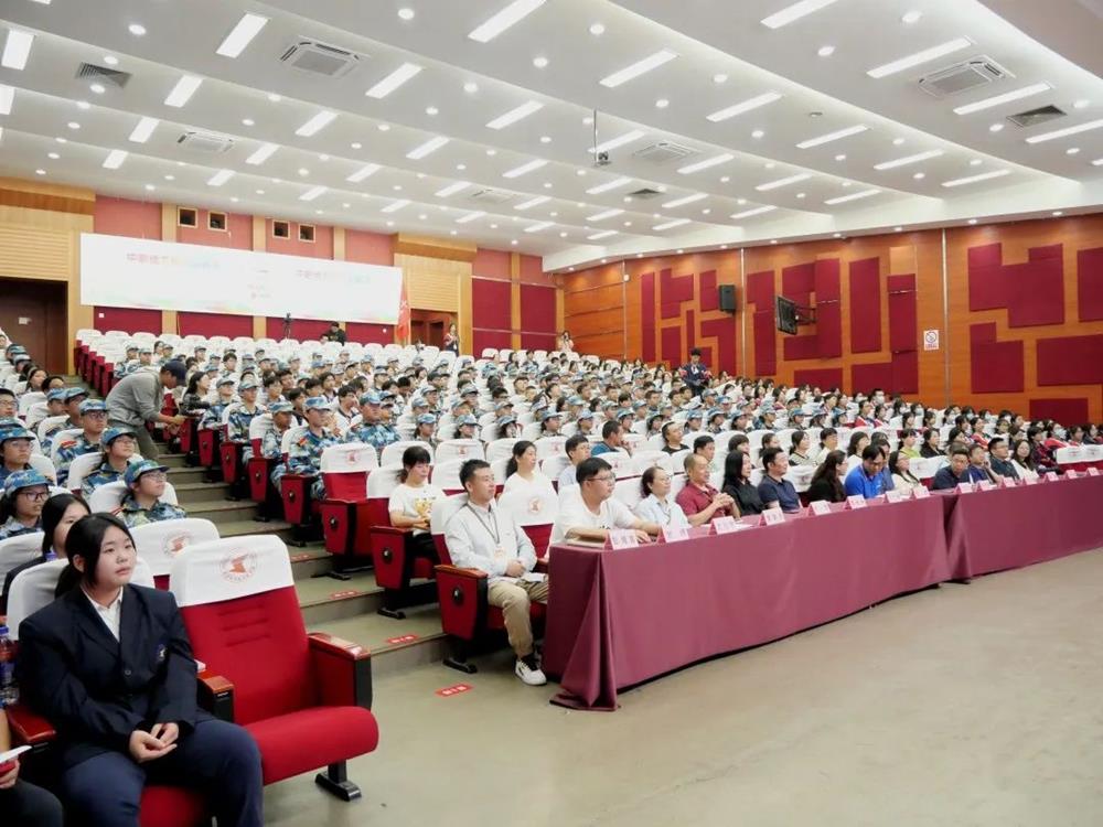 4815dd2421214803b471da2561f73230.jpg 4815dd2421214803b471da2561f73230.jpg