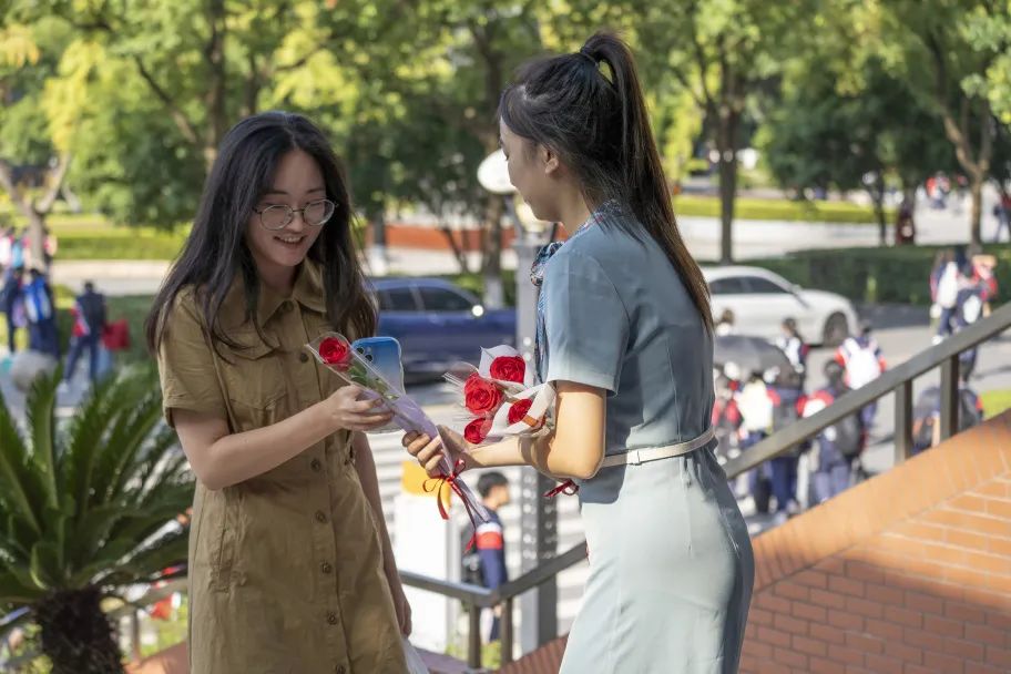 4ed92affc2e34997bb49b5ab98e07c20.jpg 4ed92affc2e34997bb49b5ab98e07c20.jpg