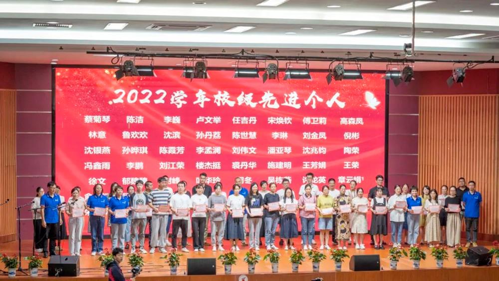 e182daf60e884cc285bfcb19dcf1ff12.jpg e182daf60e884cc285bfcb19dcf1ff12.jpg