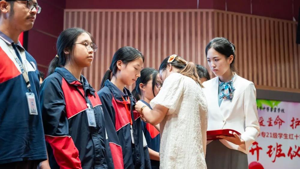 6ff002cf56174e4a9bad9598c6f6ba70.jpg 6ff002cf56174e4a9bad9598c6f6ba70.jpg