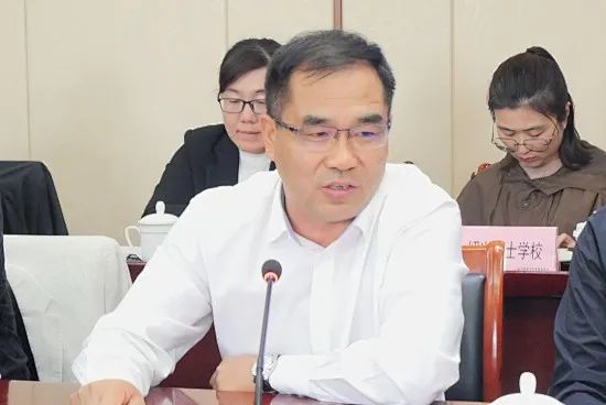 20a7037a79e644bf856ab393f24b74ba.jpg 20a7037a79e644bf856ab393f24b74ba.jpg