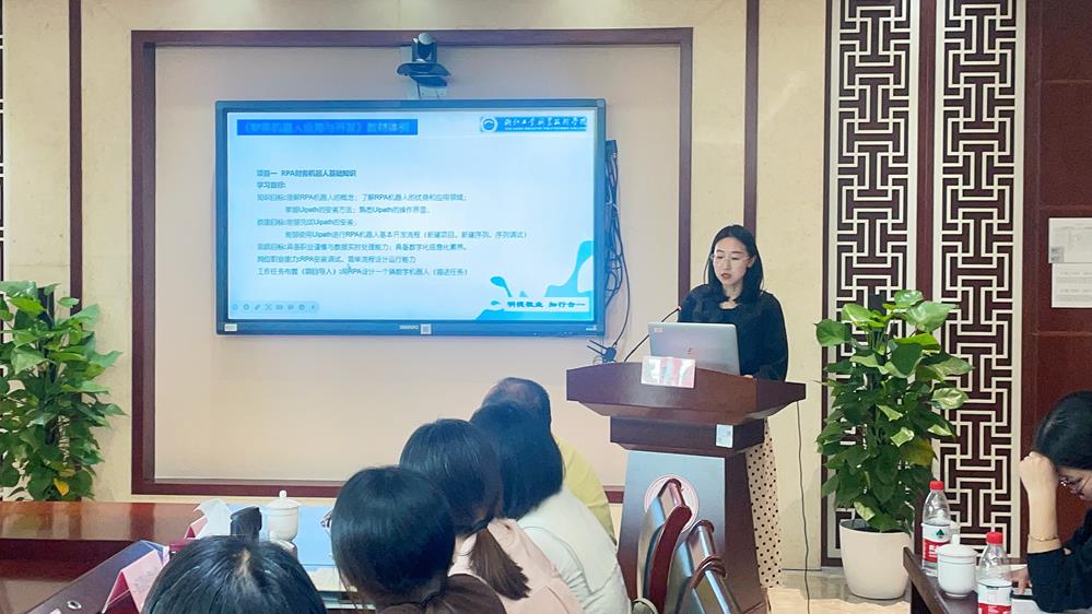 a43185a715c84a3a95bcae357ae2c716.jpg a43185a715c84a3a95bcae357ae2c716.jpg