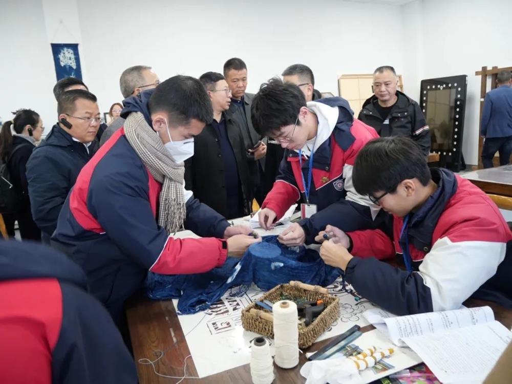 3b9e0d51174e4d5f8515e4634c4a9385.jpg 3b9e0d51174e4d5f8515e4634c4a9385.jpg