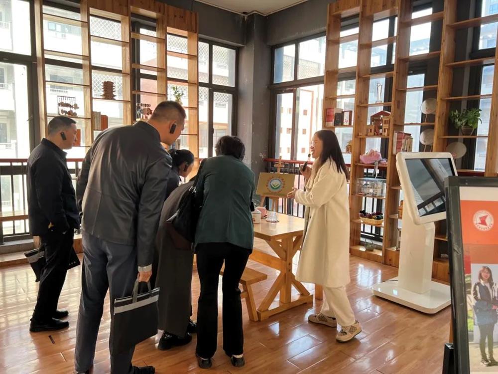 c16f9e22e4bf490e9d946755d53953d0.jpg c16f9e22e4bf490e9d946755d53953d0.jpg