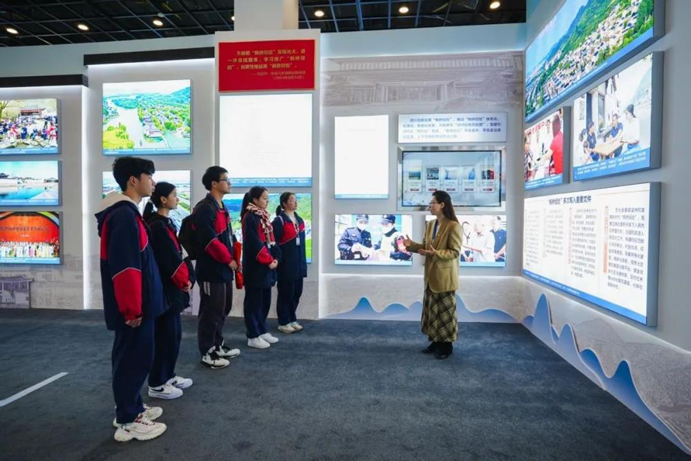 9e835088bcee4dbd9228e174cbadff45.jpg 9e835088bcee4dbd9228e174cbadff45.jpg