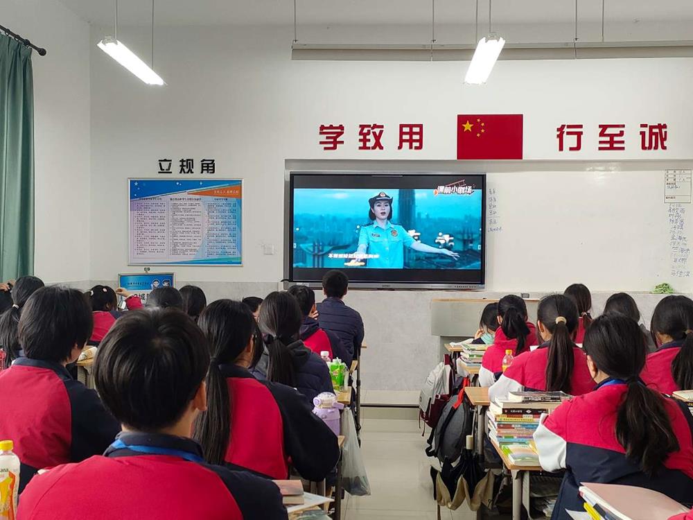 4da0f22e5f744d0dba9069fef92634cd.jpg 4da0f22e5f744d0dba9069fef92634cd.jpg