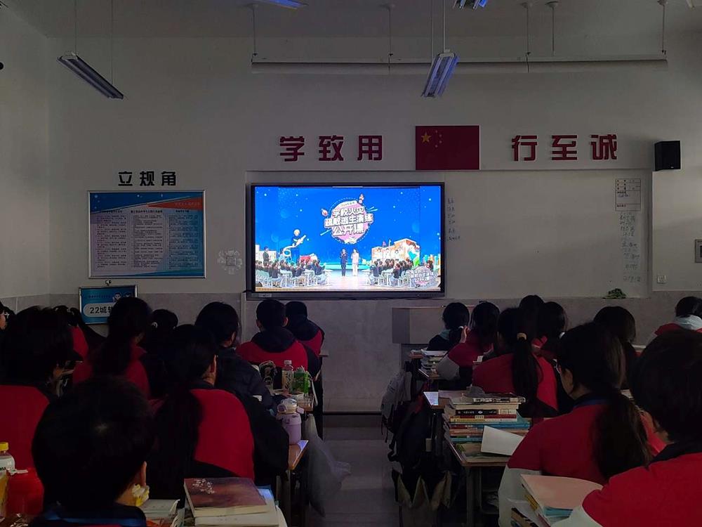 8251588a74784264b76d3bf6b27a1e73.jpg 8251588a74784264b76d3bf6b27a1e73.jpg