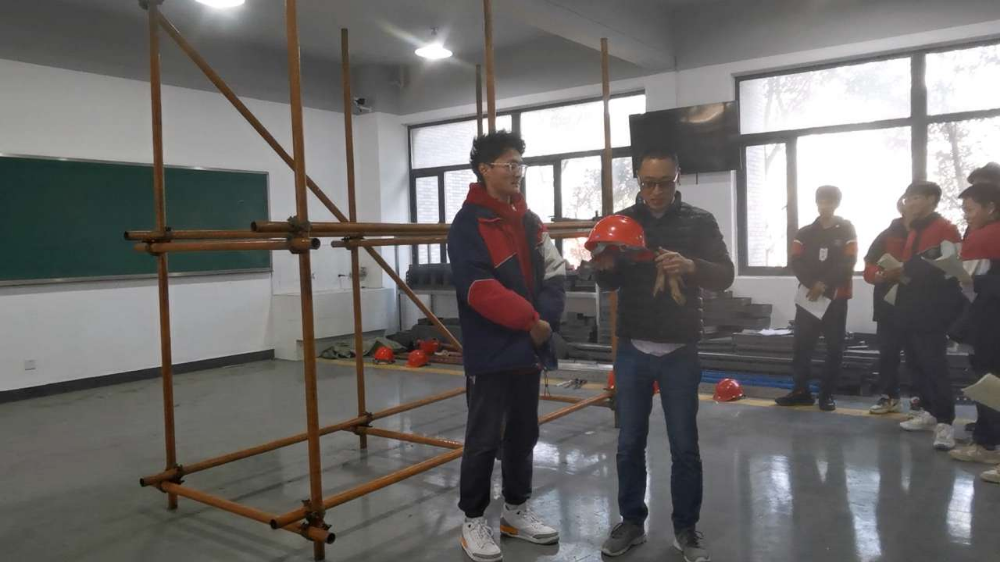 18609d882e8d4fb997812e1650f5f2f3.png 18609d882e8d4fb997812e1650f5f2f3.png