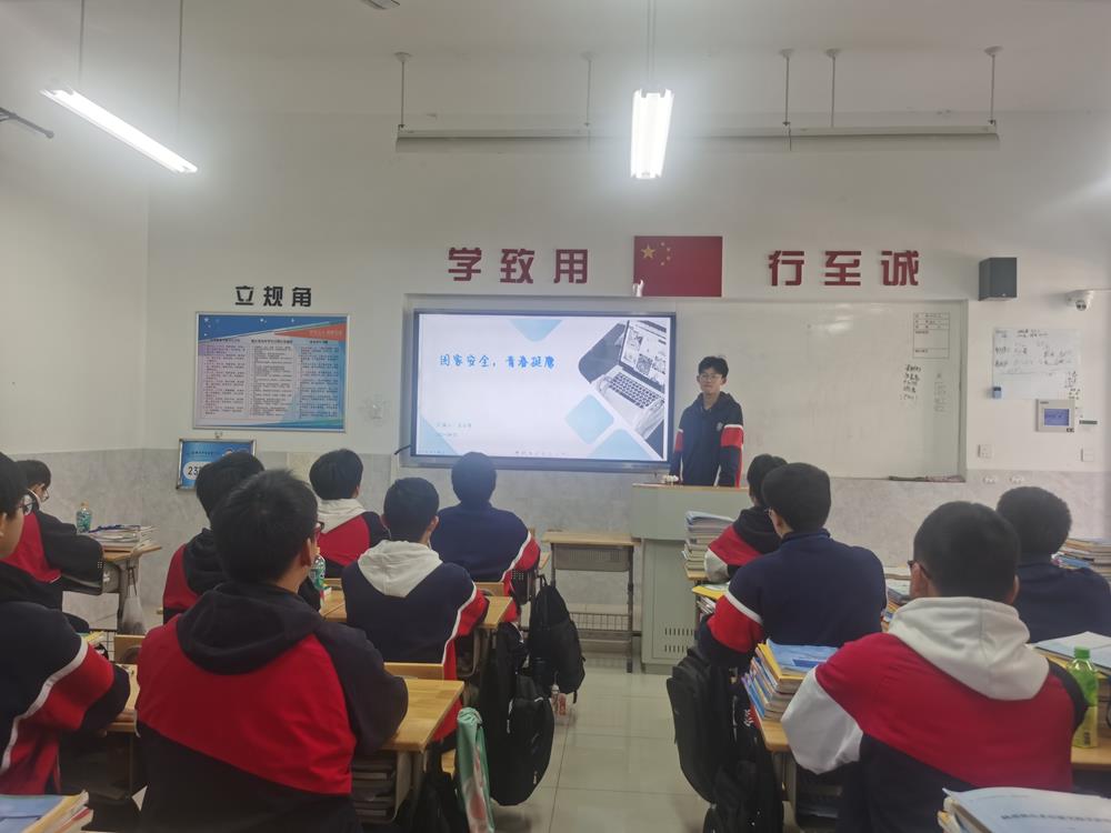 fb82b8cf7e5643ba8ee758d511aeefc2.jpg fb82b8cf7e5643ba8ee758d511aeefc2.jpg