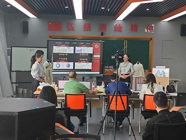 a5eddb91b00f4c06b0660c87da96d489.jpg a5eddb91b00f4c06b0660c87da96d489.jpg