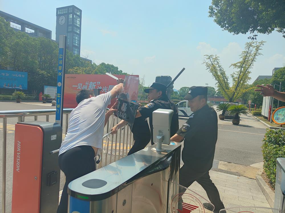 4eba317b85fe40649d8c7fd4d999e98f.jpg 4eba317b85fe40649d8c7fd4d999e98f.jpg