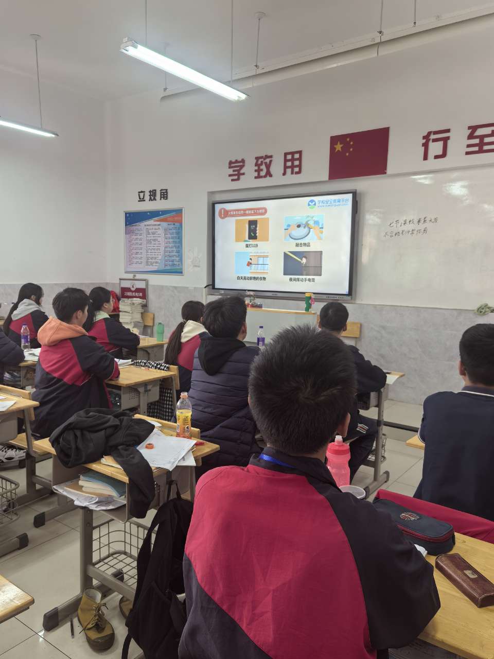 c0c62b13bffb4602a7d2bff558e4d175.jpg c0c62b13bffb4602a7d2bff558e4d175.jpg