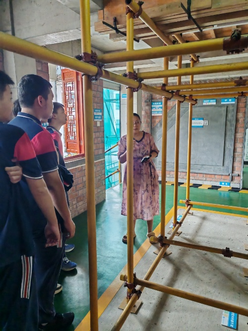 6b2c2f7e9e5445638600c17a63e6f540.png 6b2c2f7e9e5445638600c17a63e6f540.png